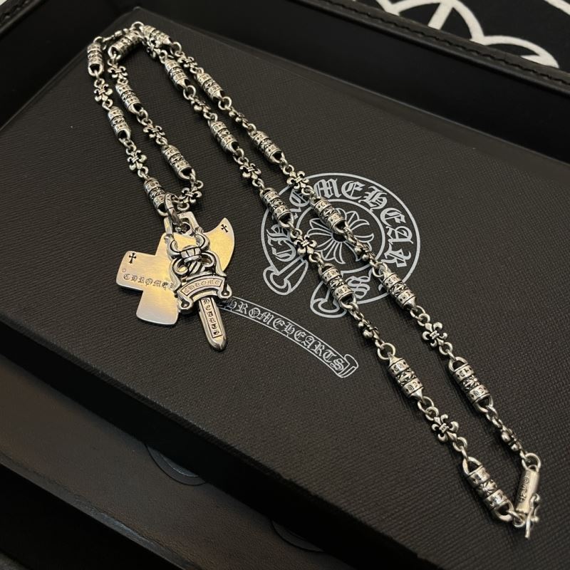 Ch*0me He**ts necklaces
